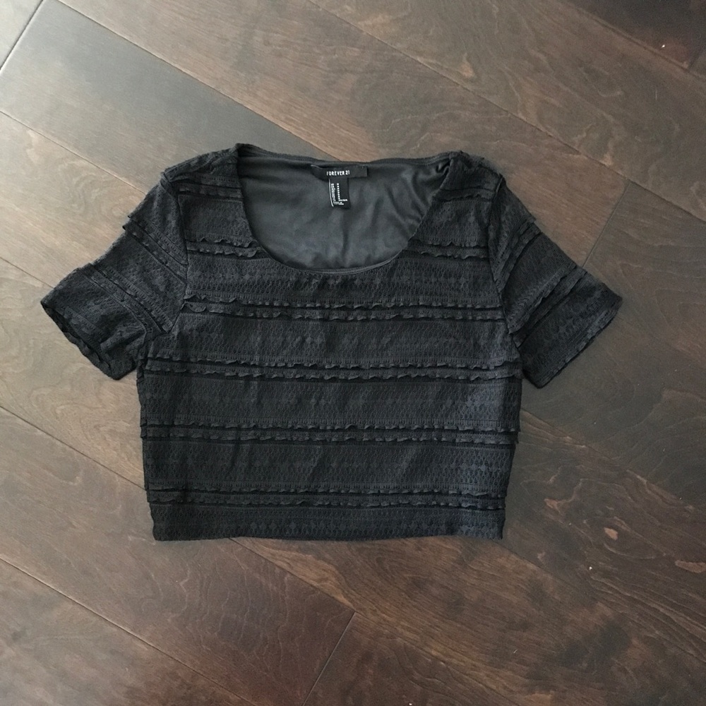🌟3 for $20🌟Black lace crop top